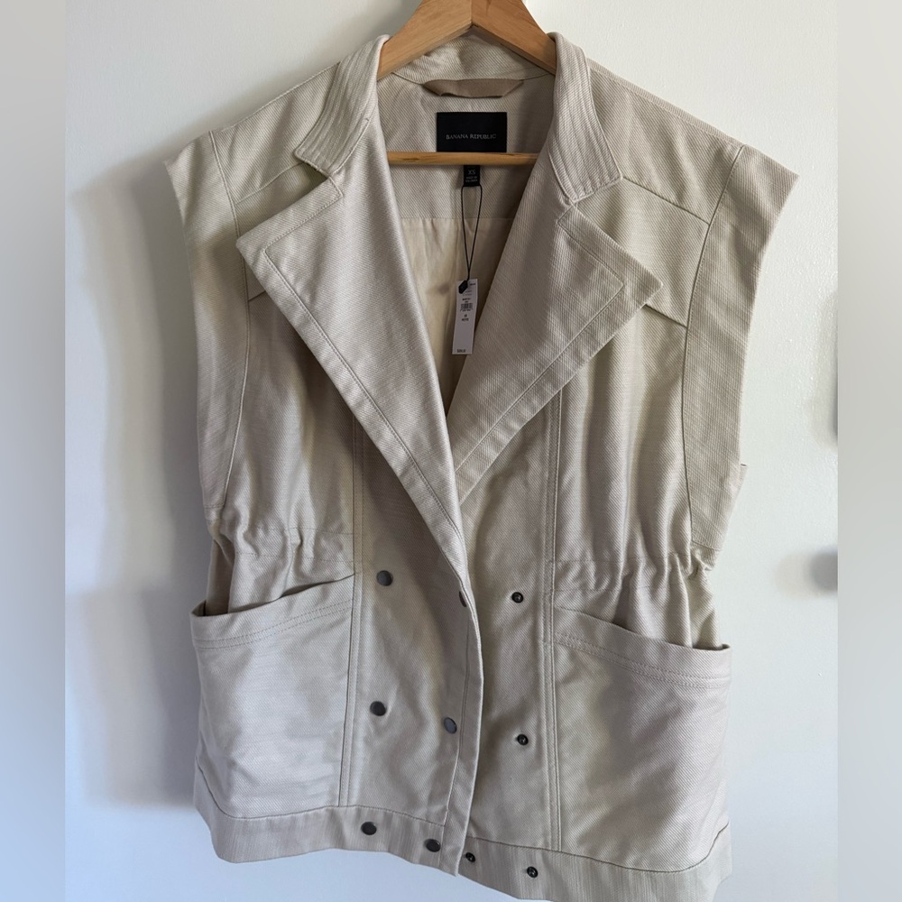 Banana Republic Vector Vest Oyster Grey Point Collar Drawstring Waist XS Petite